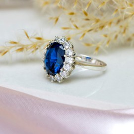 Tuscany Silver Women's Sterling Silver Sapphire and White Cubic Zirconia Cluster Ring - Size M