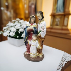 JRose Collections Holy Family Statue – 20cm High – Religious Ornament of Mary, Joseph & Baby Jesus – Resin Christian Figurine for Home & Church Decor JR1479