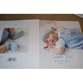 Debbie Bliss Crochet Pattern Rialto 4Ply Baby Striped Hat Booties 3-12 mos