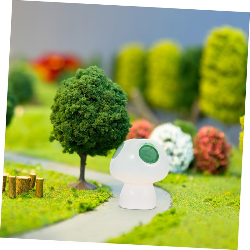 ORFOFE 40pcs Luminous Miniaturized Mushrooms Resin Decoration Pieces Night-Light Mushroom