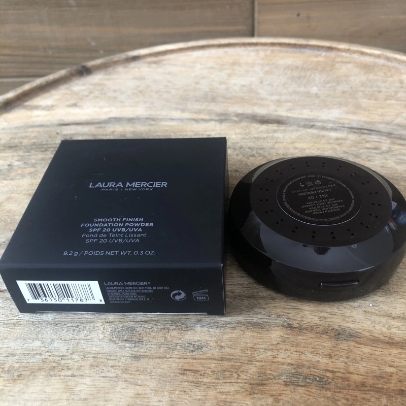 Laura Mercier Smooth Finish Foundation Powder SPF 20 UVB/UVA 1N2