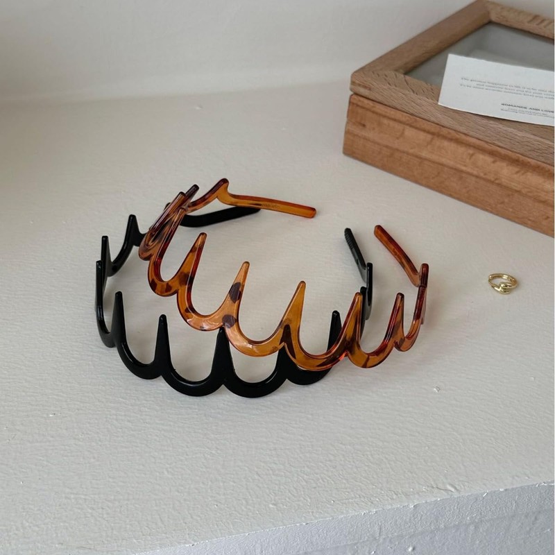 Set of 2 Leopard Print Hair Combs with Zigzag Teeth