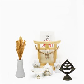 [A&K] Shinto Shinto Shelf, Gold, Kanto Style, Kojin Pine, S (Uses Fresh Leaves), Preserved Kojin Pine, Sanbo-Komatsu, Fudo Myoo, Kamado Kamato, Original, Made in Japan, Handmade, Do Not Wither,