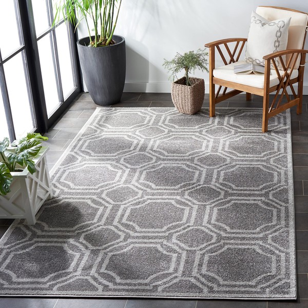 SAFAVIEH Amherst Collection Accent Rug - 4' x 6', Grey
