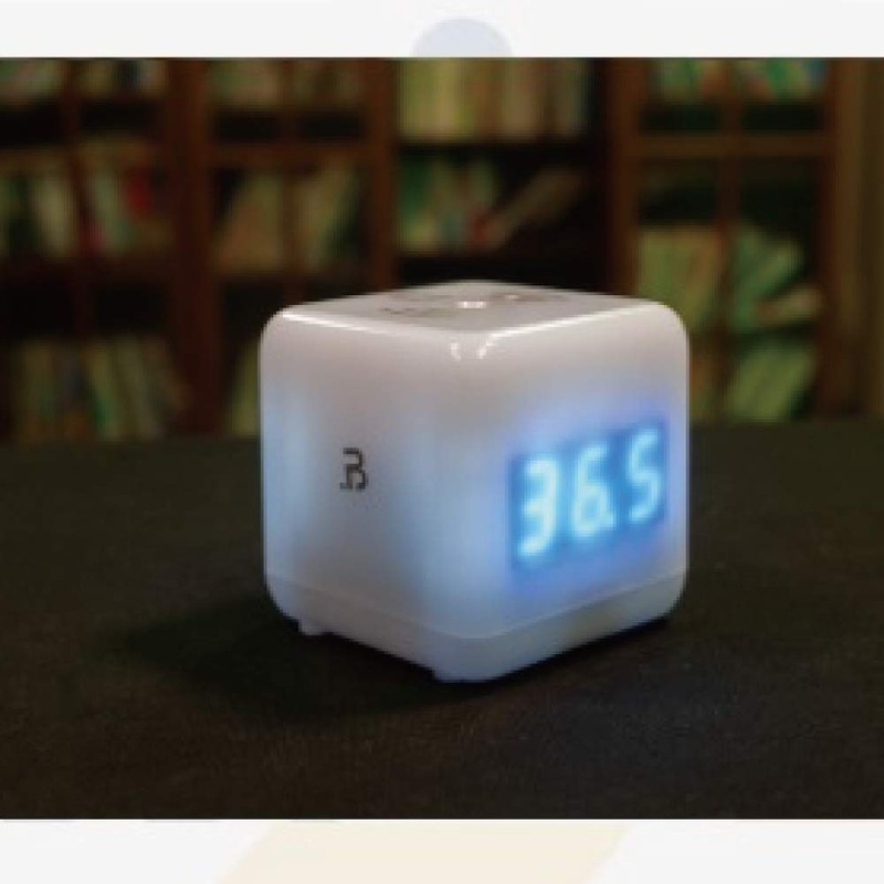 dotCube Thermometer, Dice Cube Shape, Contactless, Compact, Instant Measurement