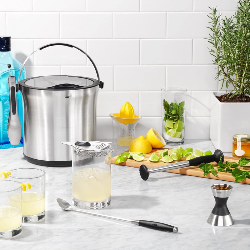 OXO Good Grips Small Citrus Juicer