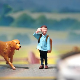 SOUFORCE 1/43 Scale Action Figure Schoolbag Little Boy Hand Painted Miniature Figure Model