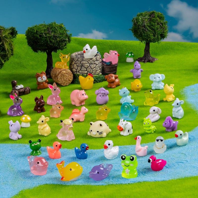 200pcs Mini Resin Animals Different 200 Styles Variety Tiny Small
