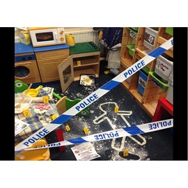 Kobe1 Police,Crime Scene Kit: Police Tape (6mx1),Evidence Bags (x2),Photo Evidence Frames(7cm x 4cm Folded) (Frames 11-20)