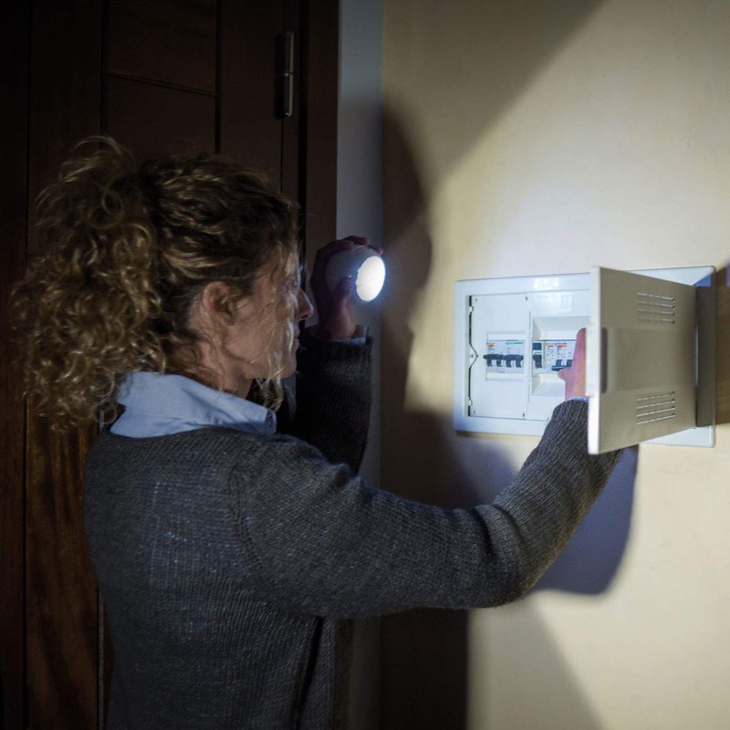 Motion Sensor Lamp - Range Approx. 5 Metres - Weatherproof