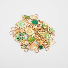 Vibrant Green Enamel Shoe & Purse Charms - 30 Pcs Clip On Pendant Charm with Assorted Designs, Multi-Use for Shoe Laces, Bags, Zipper Pulls & Keychains, Jewelry Accessories Kit, Ideal for Craft Lovers