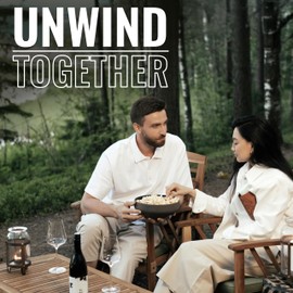 Renée’s Parmesan Garlic White Cheddar Cheese ™ Gourmet Popcorn - Wisconsin white cheddar cheese, classic parmesan with garlic spice is salty, crunchy, and savory small batch fresh popped corn, snack or gift – resealable, 5oz bag.