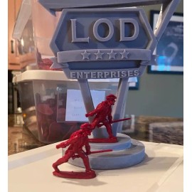 LOD Enterprises Barzso Character Figure BRITISH SOLDIER PUSHING WAGON WHEEL