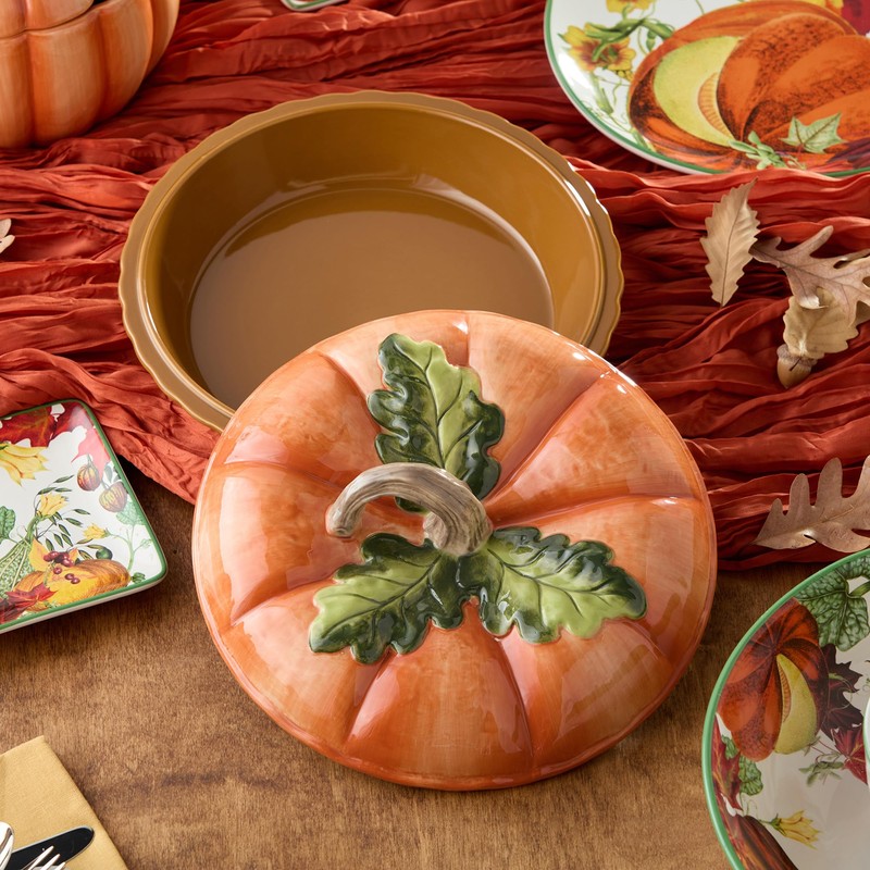 Harvest Fields 3D Pumpkin Covered Pie Carrier – 10.5” Ceramic