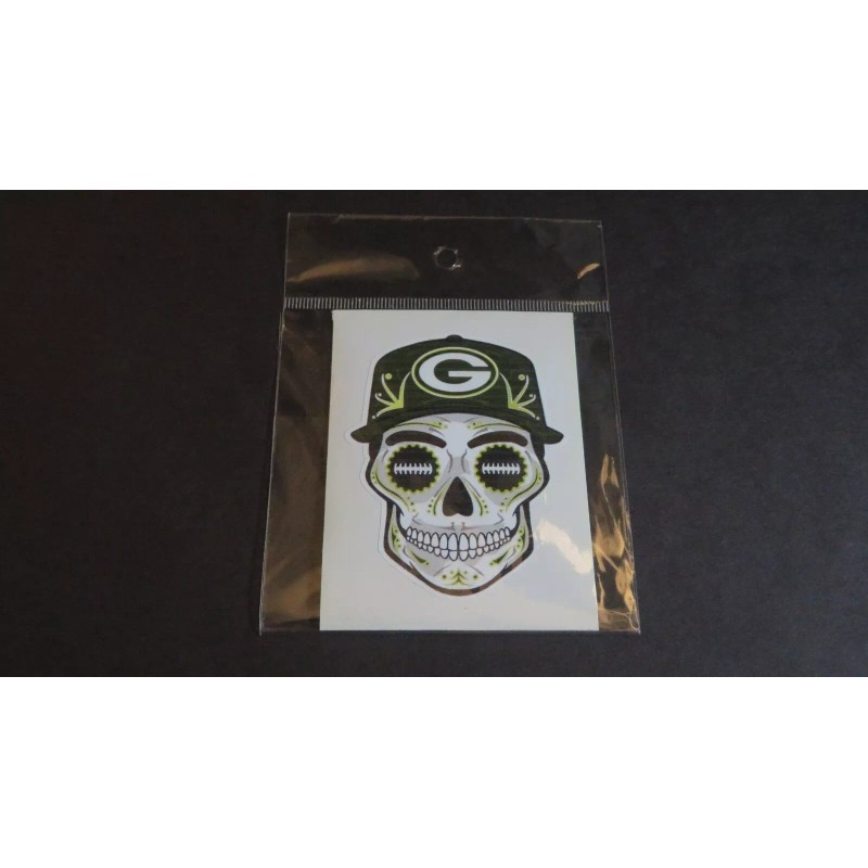 Green Bay Packers (Skull) Sticker. (3" x 2 1/4")