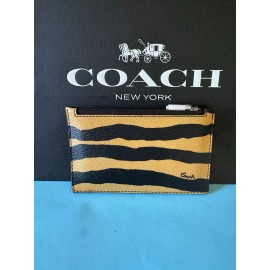 Coach NWT Coach Zip Card Case With Tiger Print HONEY/BLACK-MU
