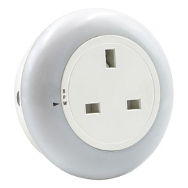 Uni-Com Plug-Through Colour Change Night Light with Dusk to Dawn Sensor, 3 Colour Settings, Energy Saving Long Life LEDs, Soft Light for Children’s Rooms, Bedrooms, Stairways & Hallways