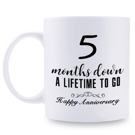 aiyaya - Tazas de aniversario de 5 meses para novia y novio, taza de aniversario de cinco meses para él, ella, pareja, 5 meses de abajo, una vida para ir feliz aniversario, taza de café de 11 onzas