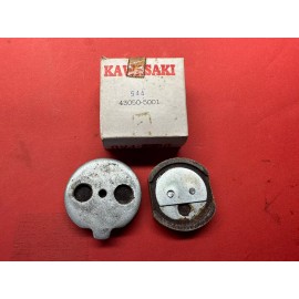 Kawasaki NEW KAWASAKI KZ900 KZ650 KH400 KH500 KZ750 KZ1000 FRONT BRAKE PADS 43050-5001