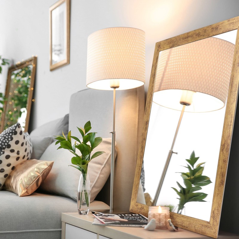 Decorative Wall Mirror Hangs Horizontal and Vertical Rectangular Standard Frame