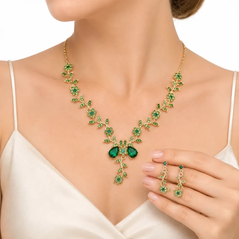 Yy. 2pzs 45cm Collar Y Aretes Con Diseño De Enredadera