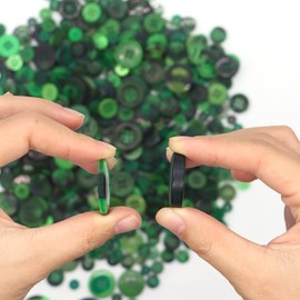 Wepetyo 660 Pcs Resin Buttons Assorted Sizes 2 and 4 Holes Round Craft Buttons for Adult Sewing,Kids Manual Button Painting,DIY Crafts(Green)