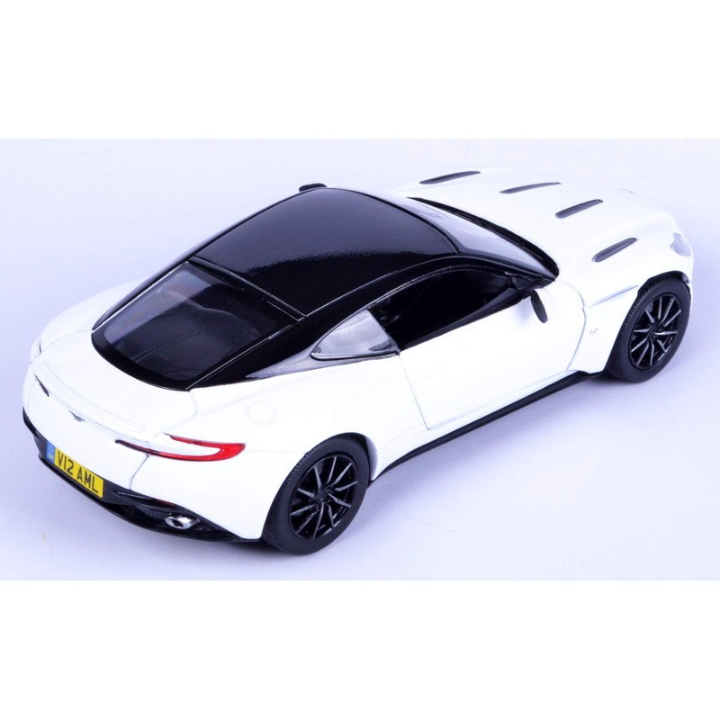 Motormax MM79345WH Aston Martin DB11 Coupe White/Black