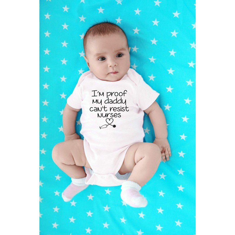 CBTwear I'm Proof My Daddy Can't Resist Enfermeras – Divertido