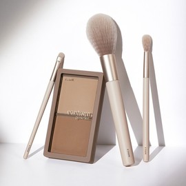 Etude Studio Shadow Shading + 3-Piece Brush Set / Shading / Enhancing Face Contours - No. 3 Relight + Jaw. Eye. Nose Brush / 에뛰드스튜디오 그림자 쉐딩 + 브러쉬 3종 세트 /쉐이딩 /얼굴윤곽 살리기 - 3호 재조명 + 턱. 눈. 코 브러쉬