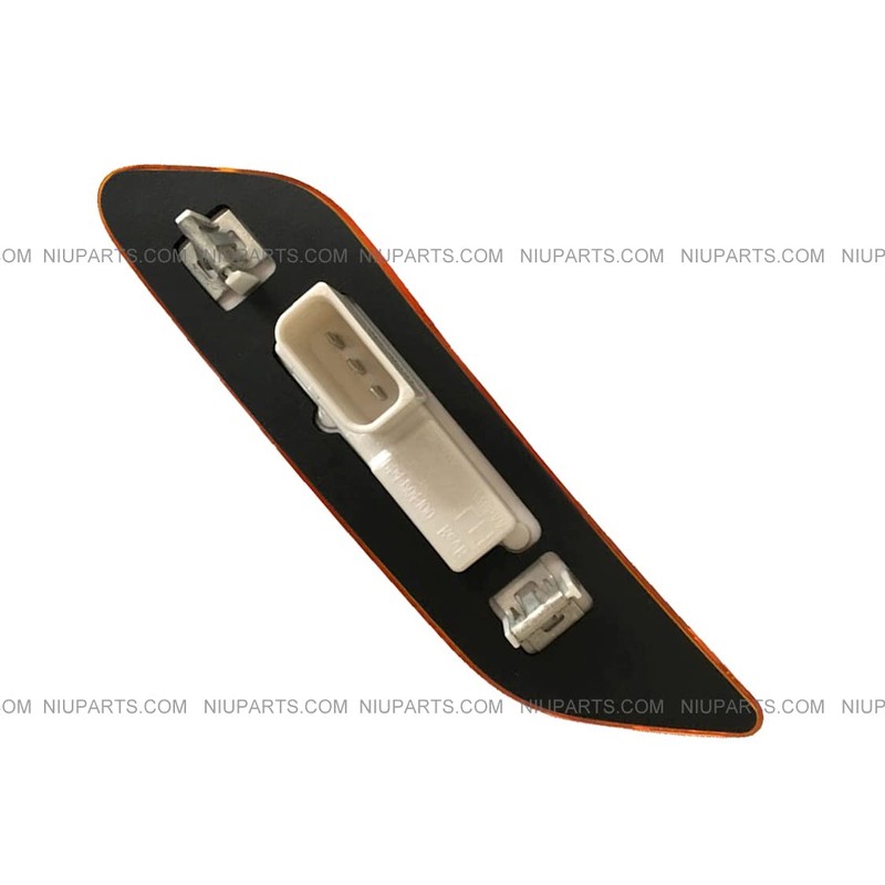 NIUPARTS LED CAB Door Marker Light Amber - Passenger Side