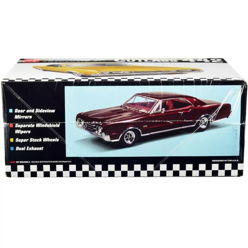 AMT 1967 Oldsmobile 442 1:25 Scale Model Kit