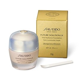 SHISEIDO Future Solution LX Total Radiance Foundation e 1.1 oz (33 g) (Ochre 00)