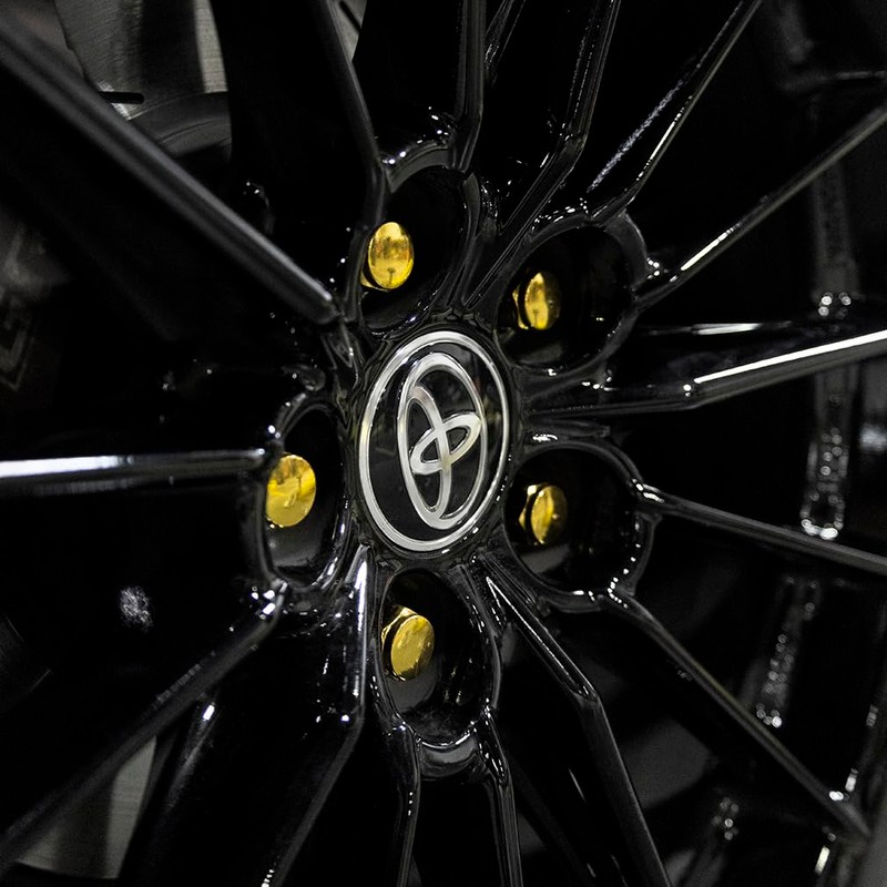 Mishimoto Steel Lug Nuts, M14x1.5, Acorn Seat, 32pc Set, Gold