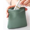 1x Pocket Cosmetic Bag Portable No Zippe self-Closing Water-Resistant Leather
