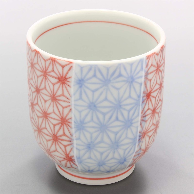 Hasamiyaki 404214 Small Teacup with Ichizumi Leaf Pattern