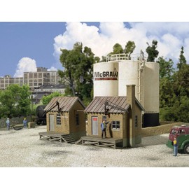 Walthers Cornerstone Series Kit HO Scale McGraw Oil Company