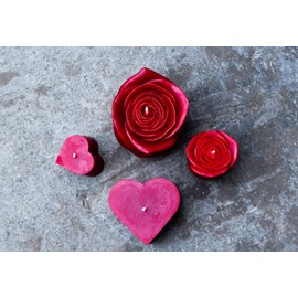 Beeswax Rose Candles (Red, Gr)