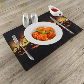 Lunarable Vintage Halloween Salvamantel Set de 4 Unidades, Jack O Linternas, Material Lavable Estampado Decoración de Mesa Cocina, Standard Size, Escarlata Negro