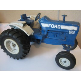 Ertl FORD 8600 INTERNATIONAL 1206  VINTAGE ERTL TOY TRACTOR MUFFLER