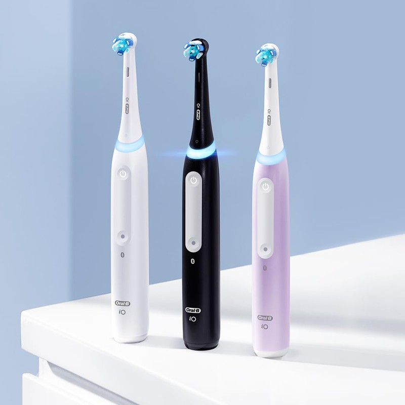 Oral-B iO Series 4 Electric Toothbrush with (1) Brush Head,