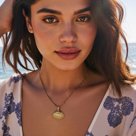 Vavily Seashell Necklace for Women 14K Gold Plated Big Shell Ocean Necklace Shell Pendant Necklaces for Women Jewelry Gift