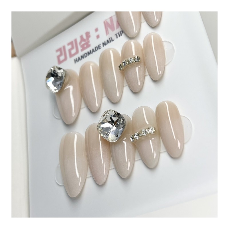 Nude Classic Handmade Nail Tips - Short Almond / 누드