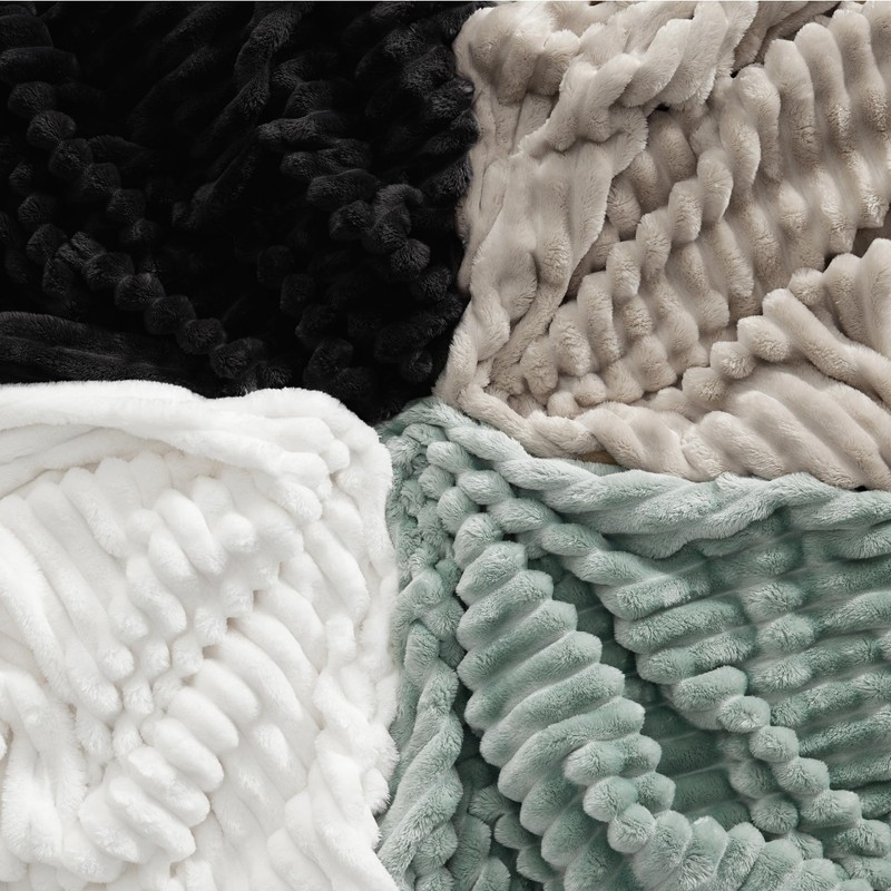 Bedsure Soft Fleece Throw Blanket - Fluffy Cosy Warm Fleece