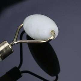 Jade Roller Massage Tool, Anti-Aging Natural Facial Jade Stone Kit, Anti Aging Face Massager Kit for Face, Chin, Double Neck (White)