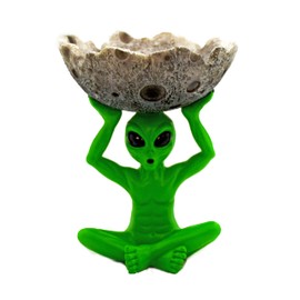 Alien Ash Tray, Alien Holding Moon Design Ash Tray for Home and Office use, Ash Tray for indoor and outdoor use, Ash Holder for Smokers, Desktop Smoking Ash Tray for Decoration - Green One Size