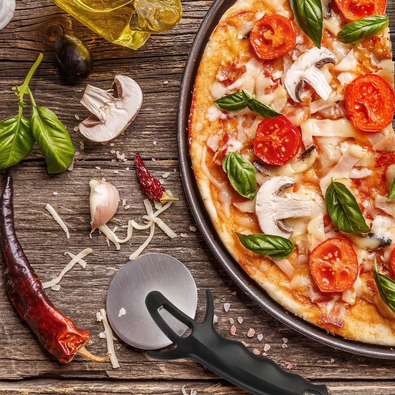 MiCasa SuCasa Pizza Roller 7.5 cm Diameter - Sharp Stainless