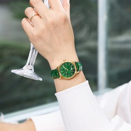 Szaikyri Classic Watch for Women with Easy Read Time Arabic Numerals Ladies Watch with Calendar Water Resistant (Green Gold)