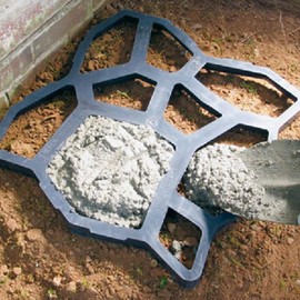 Quikrete Walk Maker 2 ' X 2 '