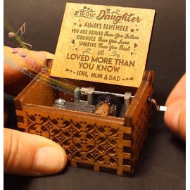Micteney Daughter Music Box from Mum and Dad,Daughter Gifts from Mum and Dad,Wooden Hand Crank Music Box From Mum and Dad to Daughter,Mum Dad Daughter Gift (Mum & Dad to daughter)