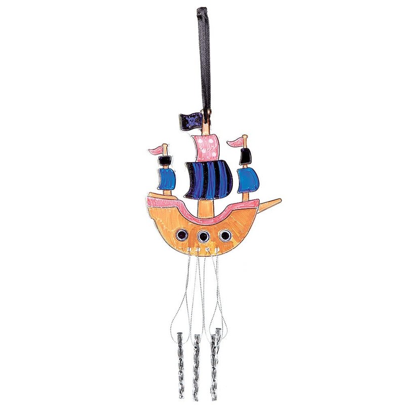 Baker Ross FC898 Pirate Suncatcher Windchimes - Pack of 4,